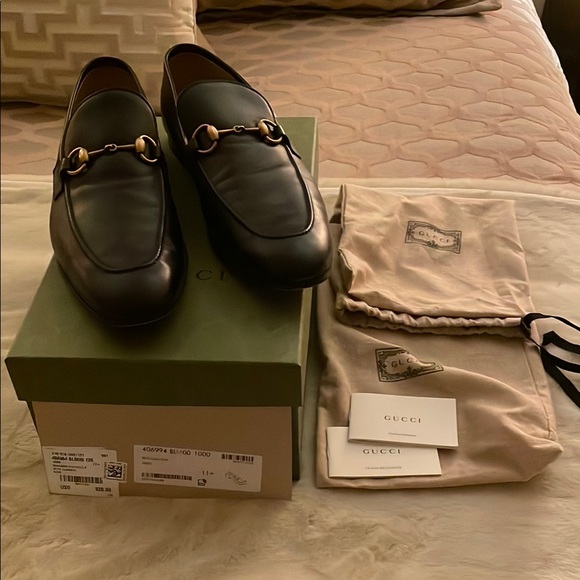Gucci Black Leather Loafers with Gold Accents - Picture 1 of 7